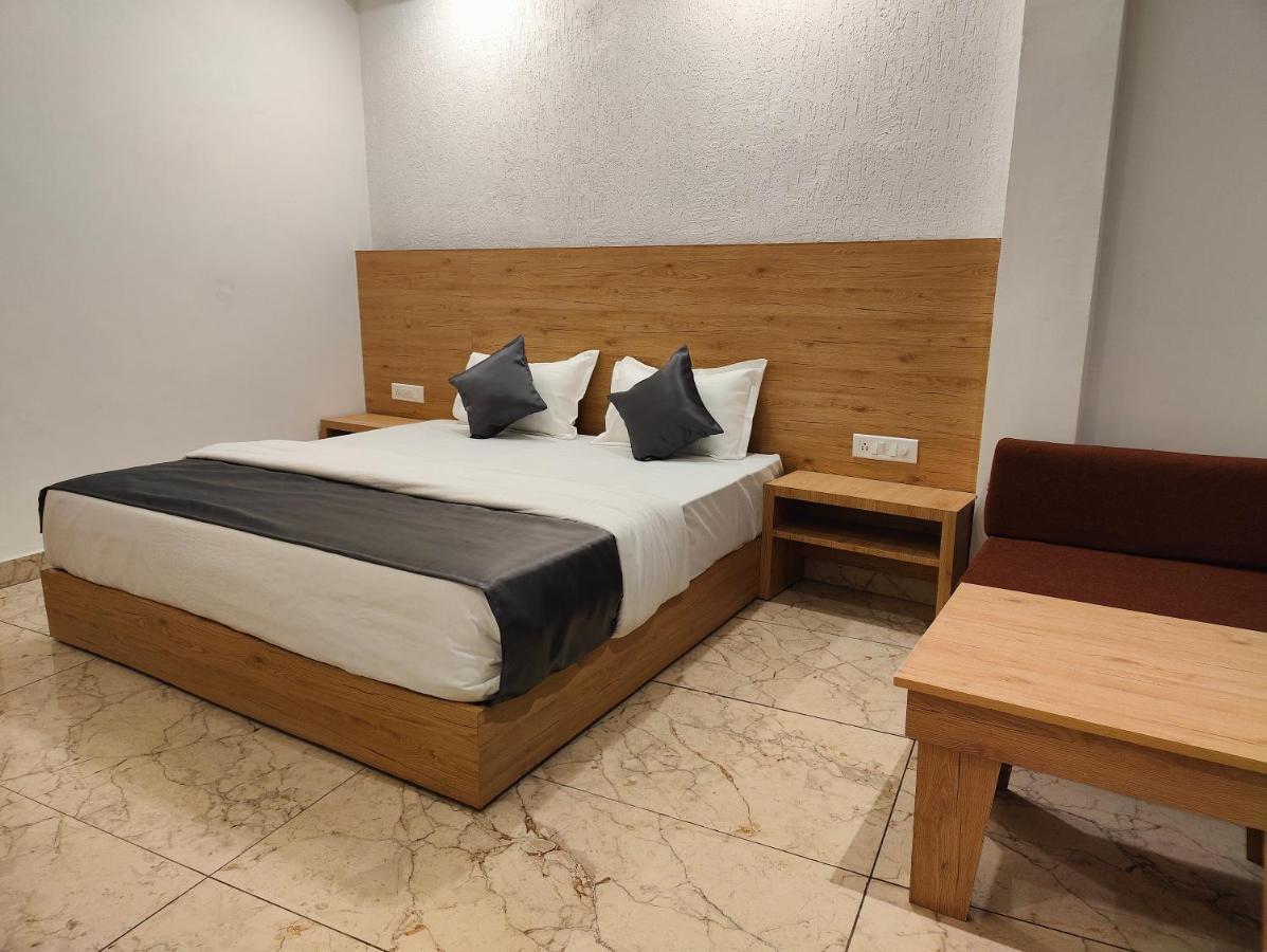 Sonu Guesthouse & Hostel Rishīkesh Екстериор снимка