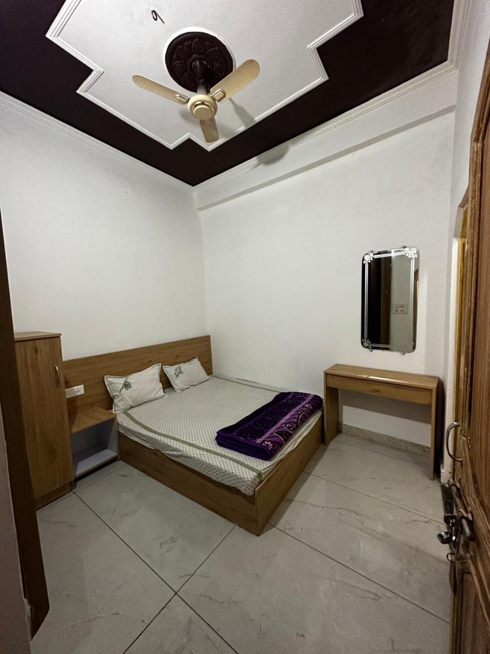 Sonu Guesthouse & Hostel Rishīkesh Стая снимка