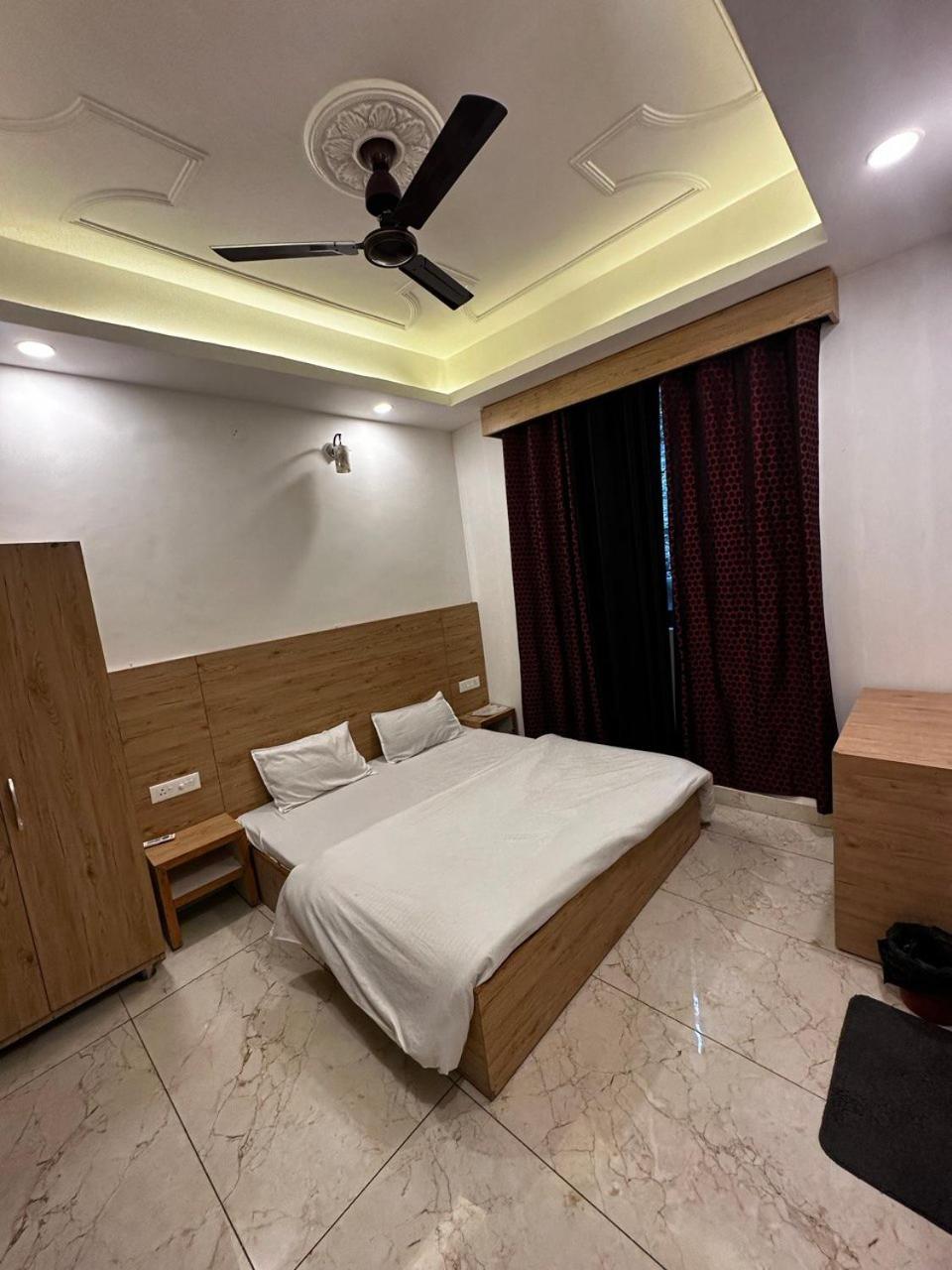 Sonu Guesthouse & Hostel Rishīkesh Стая снимка