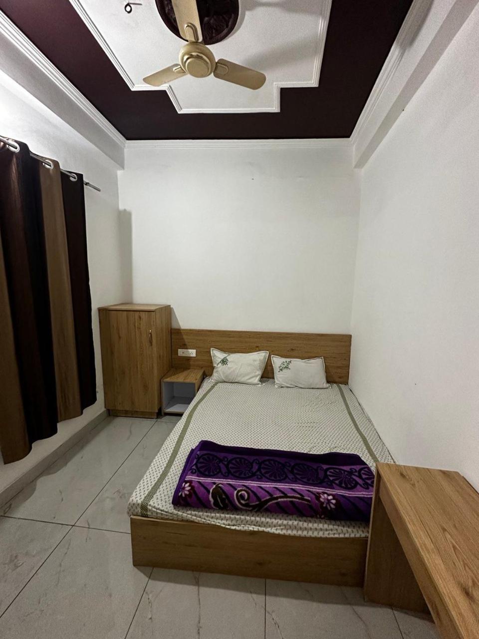 Sonu Guesthouse & Hostel Rishīkesh Стая снимка